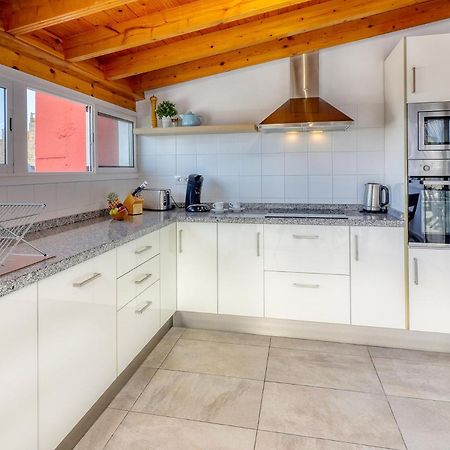 Big Terraced House, 100M To The Beach, With Bbq And Sea View Guincho  Экстерьер фото