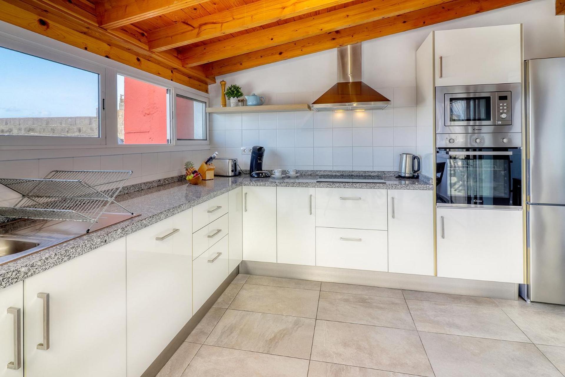 Big Terraced House, 100M To The Beach, With Bbq And Sea View Guincho  Экстерьер фото